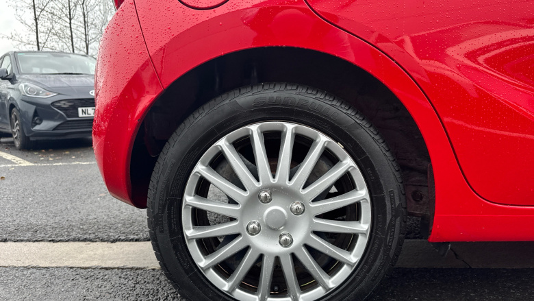 Vauxhall Viva 1.0 SE 5dr [A/C] Petrol Hatchback